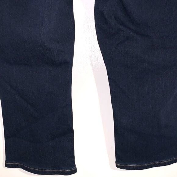 Chaps Fit Shape Sculpt Slimming Capri Jeans Size 16 Dark Wash Denim Comfortable - Picture 8 of 11